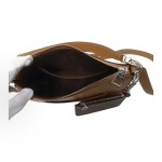 LOUIS VUITTON Marelle classic portable, elegant and versatile Epi underarm bag, hand-held crossbody bag, regular caramel brownish-yellow color