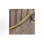 LOUIS VUITTON Easy Pouch on Strap Detachable and adjustable shoulder strap monogram handbag Shoulder Bag Pigeon color