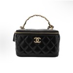CHANEL 23S diamond-patterned leather chain, gold metal hand, bill of lading shoulder bag, crossbody bag, black handbag
