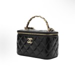CHANEL 23S diamond-patterned leather chain, gold metal hand, bill of lading shoulder bag, crossbody bag, black handbag