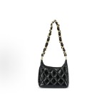 CHANEL 24A golden metal leather chain-crossed diamond-shaped lambskin bag, small black shoulder bag