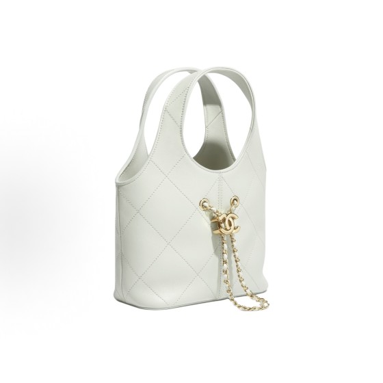 CHANEL 26P Double C Logo leather chain diamond pattern design calfskin with gold metal handbag, small size for women, white