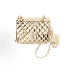 CHANEL 24C Early Spring Resort Collection: Shiny star-shaped diamond-shaped leather chain-like coin purse, backpack and backpack in three colors