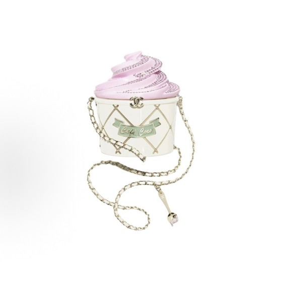 CHANEL 26C leather chain-lined diamond-encrusted ice cream-shaped hard evening bag, resin glass with rhinestones, single-shoulder bag, white with pink