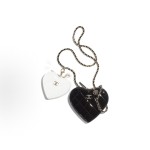 CHANEL diamond-shaped heart heart leather chain single-shoulder crossbody clutch black/white