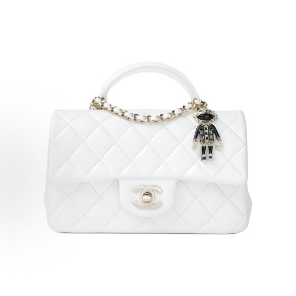 CHANEL Classic Flap CF 22P Lion Pendant diamond-shaped leather chain Shoulder strap Flip Cover Open Shoulder Crossbody bag Mini white