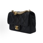 CHANEL 23P Spring/Summer heart-shaped gold ball, gold chain, gold buckle, diamond-patterned grain, embossed cowhide, flap bag, single-shoulder crossbody bag, small size for women, black