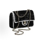 CHANEL 25K Double C logo flap bag with sequins and metal crossbody single-shoulder bag for women, black and white